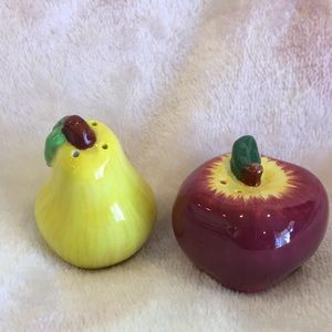 Ceramic Red Apple Yellow Pear Mini Salt n Pepper Shaker Set of Two NWT no box